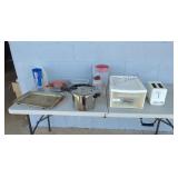 Assorted Kitchen Items