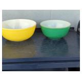 Two Vintage PYREX Glass Colored Mixing Bowls