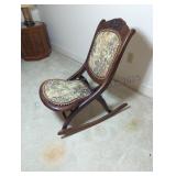Wood Adjustable Fold up Rocking Chair