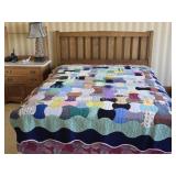 Vintage Saddle-Shape Pieced Quilt 66 x 84