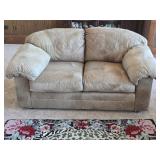 Thomasville Leather Love Seat  Cinnamon Nubuck