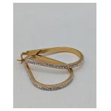 GOLD TONE STAINLESS STEEL CZ STONE NEW DANGLE