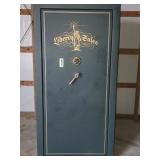 Large HD Liberty Gun Safe w/ Key
