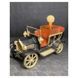 VINTAGE 1960ï¿½s FORD MODEL T MUSIC BOX DECANTER W/