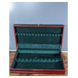 CHERRY WOOD TONE W GREEN VELVET LARGE FLATWARE