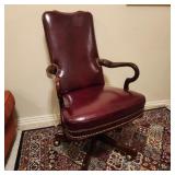 Thomasville Traditional Gooseneck Arm Leather