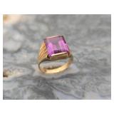 Vintage 10kt Gold & Amethyst Ladies Ring 3.7g