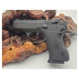 Desert Eagle IWI 9mm Semi Auto Pistol in Box