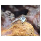 10K White Gold Ring 1.3g