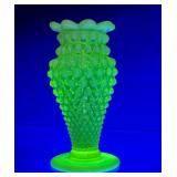 VTG Fenton Hobnail Vase 6.25ï¿½ï¿½