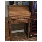 Small Oak Roll-Top Desk by Eagle