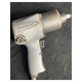 BLUE POINT 1/2 IN. AIR WRENCH MADE BY SNAP-ON