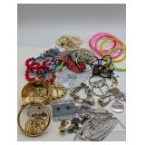 NICE LOT OF COSTUME JEWELRY