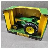 John Deere Model 830 Tractor - Ertl 1:16