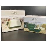 AH 9x9 Green Cast Iron Pan & 4 Ceramic Soup Bowls