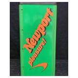 NOS NEWPORT PLEASURE ASH TRAY STAND PLASTIC W/