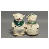 SHAWNEE Pottery Winnie & Smiley Pig Salt & Pepper