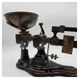 Antique Newark Scale Works Ohaus Scale
