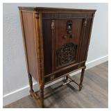 General Electric Antique Console Radio