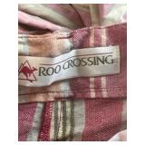 Large Brown Tote w Ladies Clothing Sizes 6