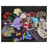 23 THEMED WOMENS SURGICAL BOUFFANT NURSES SCRUB