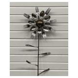 Yard Art Daisy out of Flatware , Spoons Forks