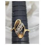 SZ. , 10KP YELLOW GOLD DIAMOND RING