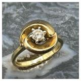 14k Y Gold Ring W/ Diamond 3.82g