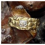 10K Y Gold Ring w/ Diamond Chip 4.46g