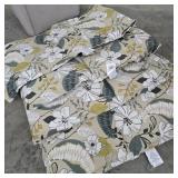Tub of 4 Patio Chair Cushions