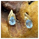 14K. Y Gold Earrings Blue Topaz & Diamond Chip