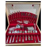 75 PC WM ROGERS SILVER PLATE FLATWARE SET IN
