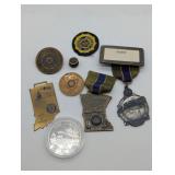 SILVER CANADA ROUND AND MEDALLIOND PINS