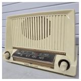 Retro General Electric Model 405 Radio