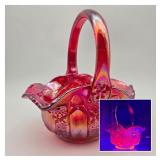 LE Smith Carnival Glass Basket: Quintec Pattern