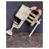 VINTAGE WATCHMAKERS JEWELERS MINI BENCH VISE