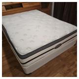 Queen Simmons Beautyrest Mattress & Foundation