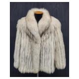 Stunning Saga Silver Fox Coat Meas. In Photos