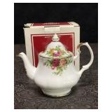 VINTAGE NOS ROYAL ALBERT FINE BONE CHINA