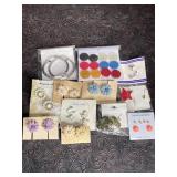 FASHION JEWELRY EARRINGS MOST VINTAGE STILL ON