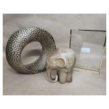 Home Decor Ceramic Elephant & Ring Picture Frame
