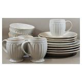 LENOX 16 PC. FRENCH PEARLE GROOVE DISH SET