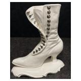 VINTAGE CERAMIC VICTORIAN BOOT ATLANTIC MOLD