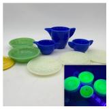 Vintage Childï¿½s Dishes, 4 pcs Uranium Glass Akro