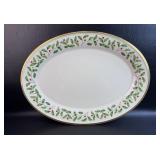 Lenox "Holiday" Holly w/ Betties 16.25ï¿½ï¿½ Oval