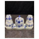 VINTAGE HAND PAINTED DELFT BLUE PORCELAIN SALT,