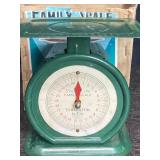 VINTAGE GREEN STAR-LITE FAMILY SCALE 25 LBS.