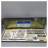 40PC TAP & DIE SET METRIC COARSE & FINE PIPE