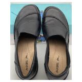 MICHEL M. BLACK LEATHER SHOES 8 MED.
