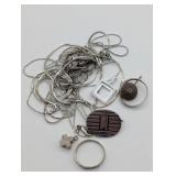 32.3G OF STERLING SILVER WEARABLE SCRAP